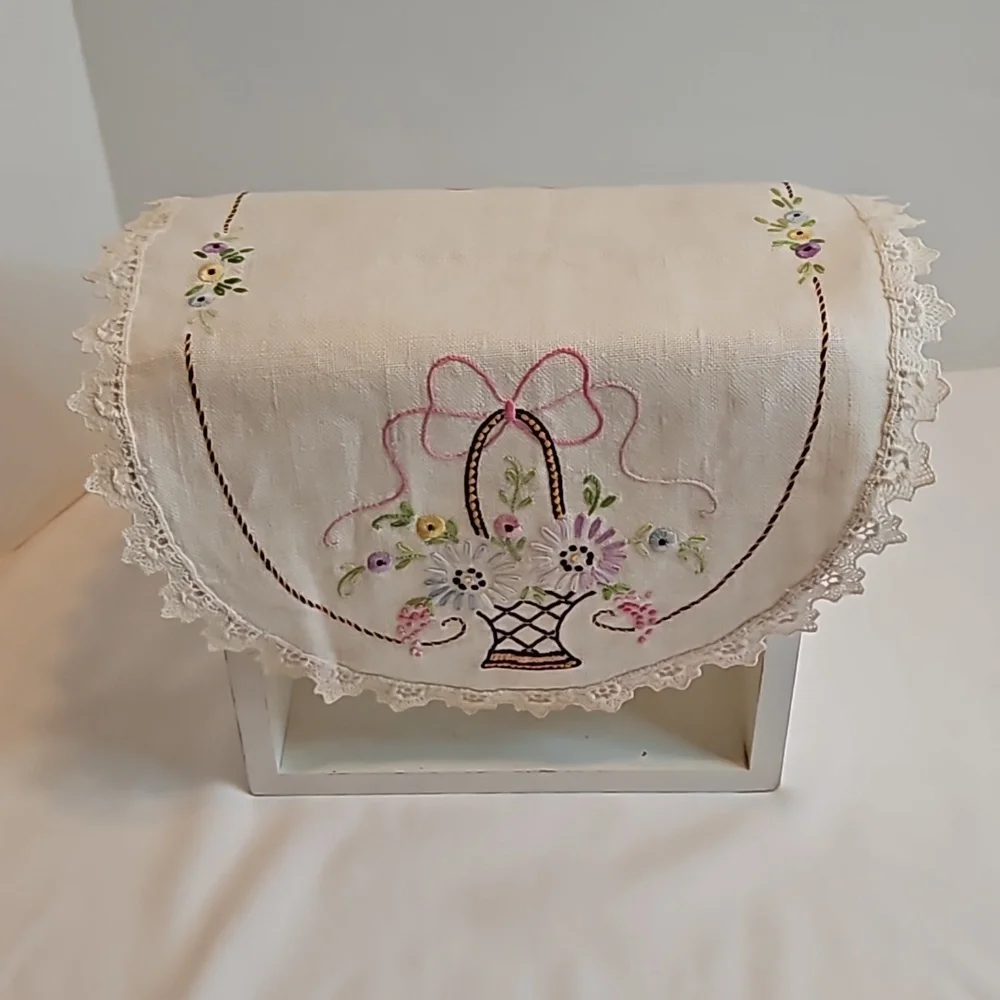 Vintage Hand Stitched Needlepoint Doily Oval Floral